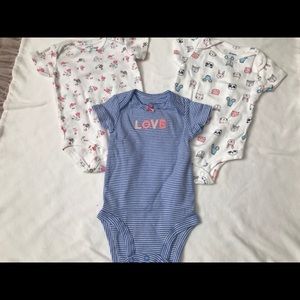 Short sleeve onesies